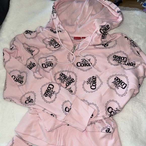Diet Coke Pink Heart Coquette lounge wear Pajamas HTF Viral 💝💝 - Picture 3 of 10